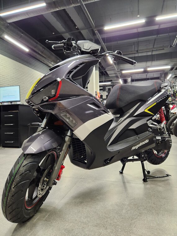 Скутер Regulmoto FORMULA 50 2Т